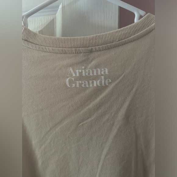 Ariana Grande 7-rings Sweatshirt - Picture 3 of 5